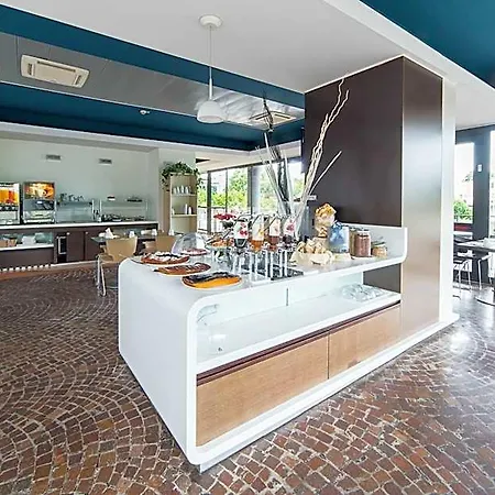 Sotel Nomentana 3*