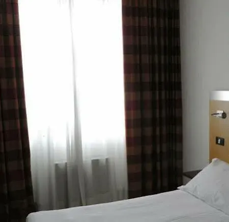 Sotel Nomentana 3* Řím